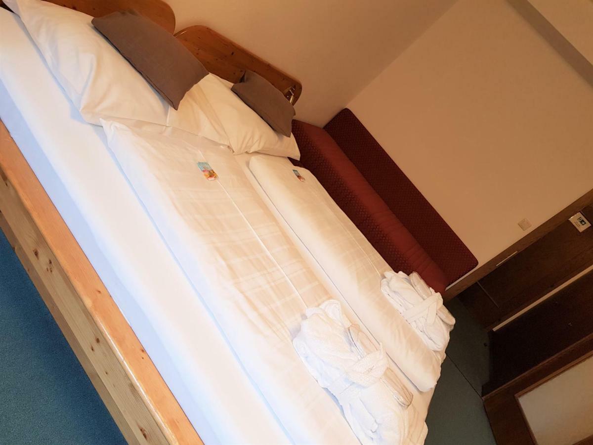 Kinder- Und Familienhotel Nockalm Innerkrems Eksteriør billede
