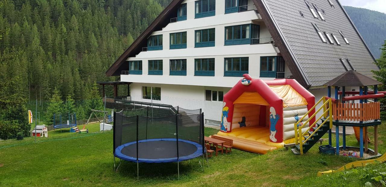 Kinder- Und Familienhotel Nockalm Innerkrems Eksteriør billede